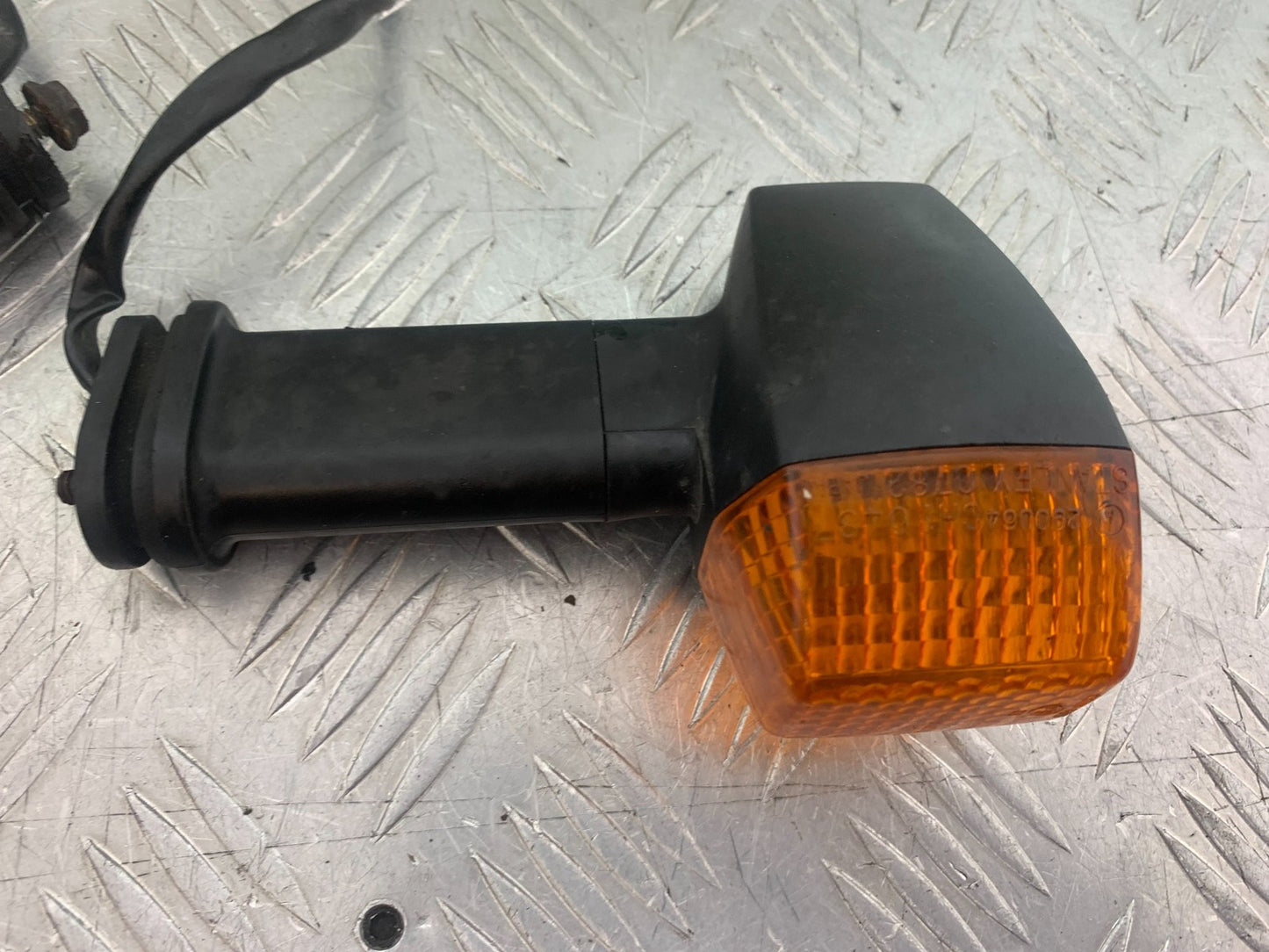 KAWASAKI GPZ600 GPZ 600 FRONT INDICATORS  YEAR 1988-90 (CMB1258)