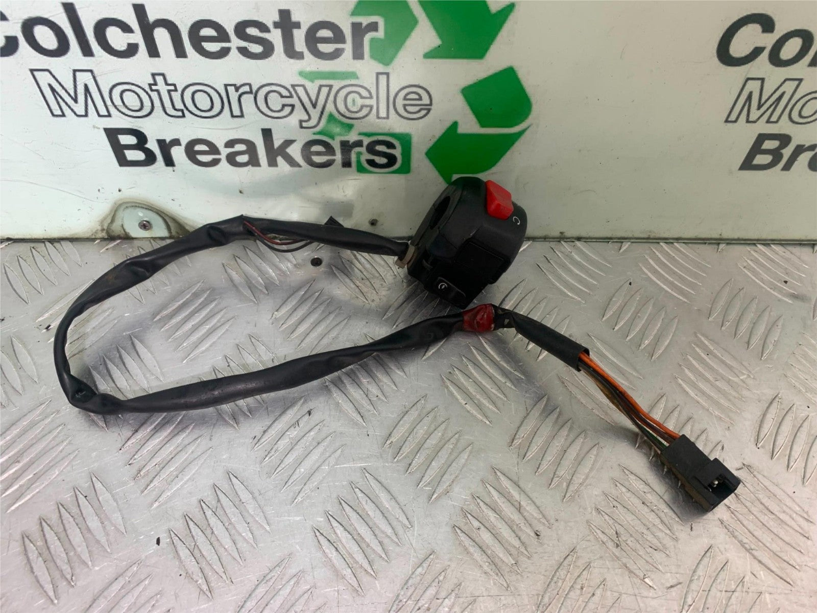 SUZUKI AN 200 UH 200 RIGHT SWITCH GEAR  YEAR 2007-2009 (CMB1256)