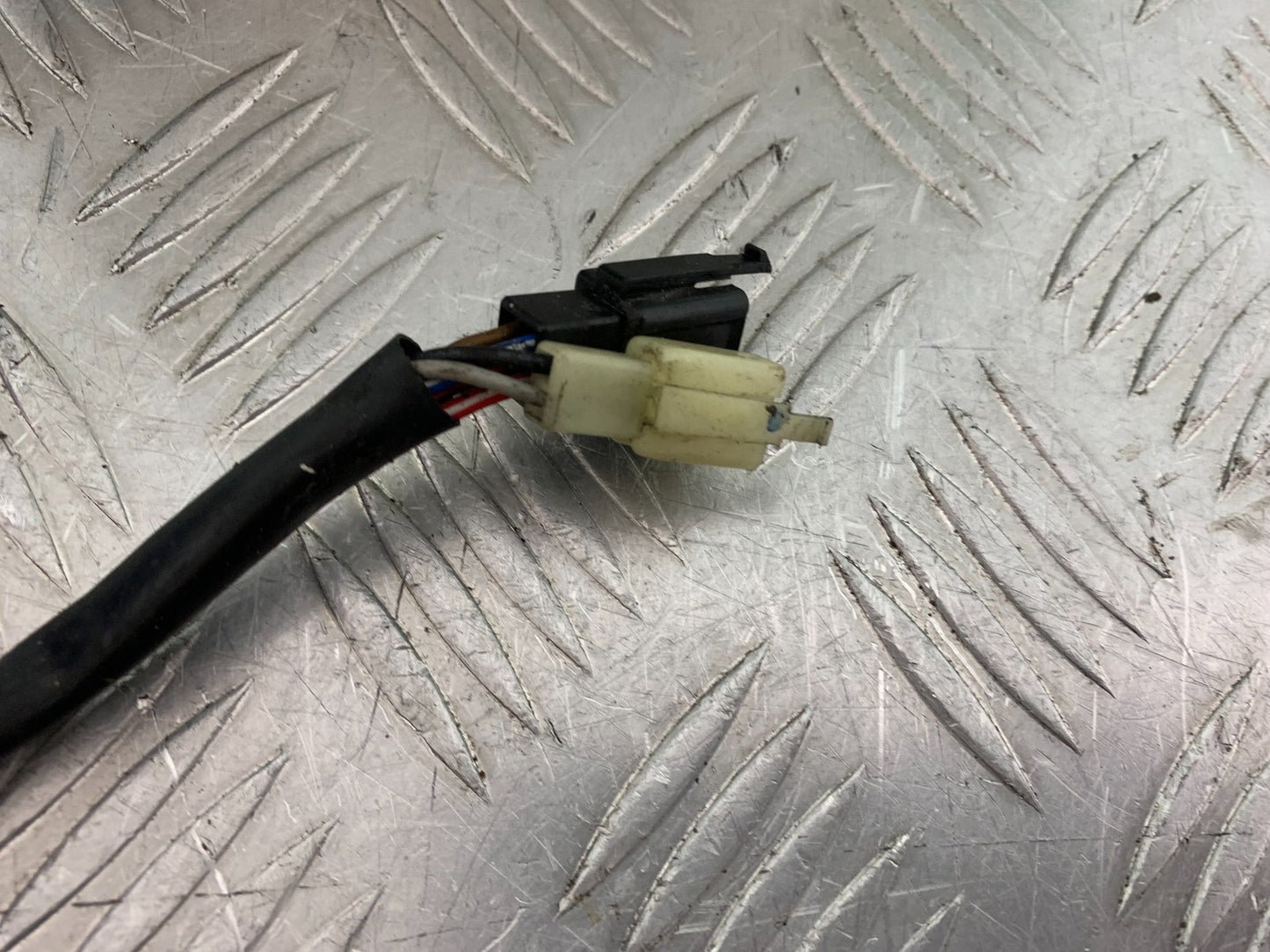 YAMAHA YZF-R125 YZF 125 RIGHT SWITCH GEAR  YEAR 2019-2022 (CMB1263)