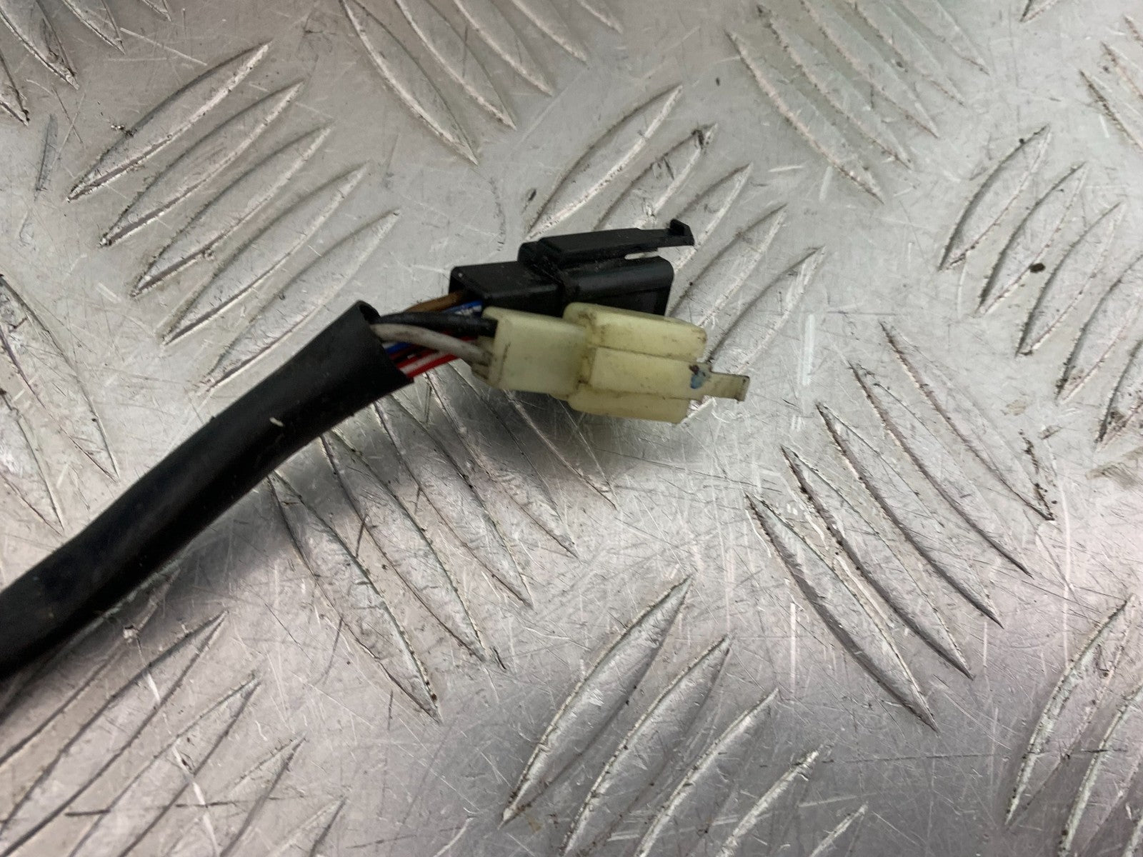 YAMAHA YZF-R125 YZF 125 RIGHT SWITCH GEAR  YEAR 2019-2022 (CMB1263)