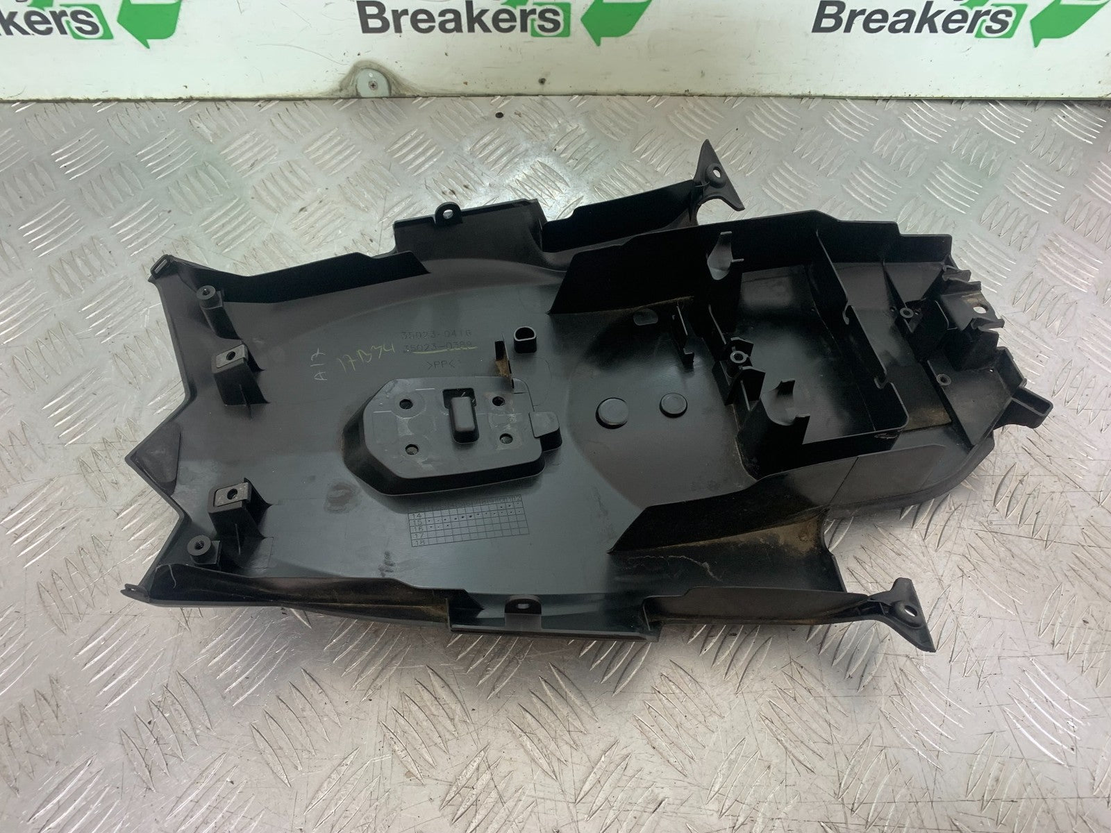 KAWASAKI 650 VERSYS UNDERTRAY YEAR 2015-2018 (CMB1288)