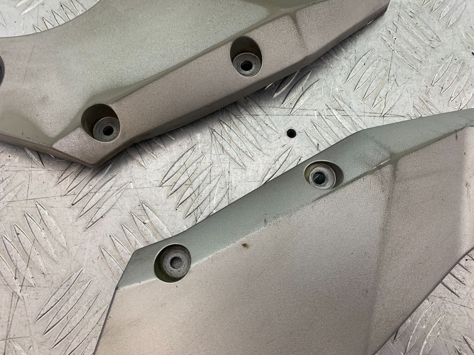 KAWASAKI Z750 Z 750 LEFT AND RIGHT FRAME COVERS  YEAR 2004-2006  (CMB1234)