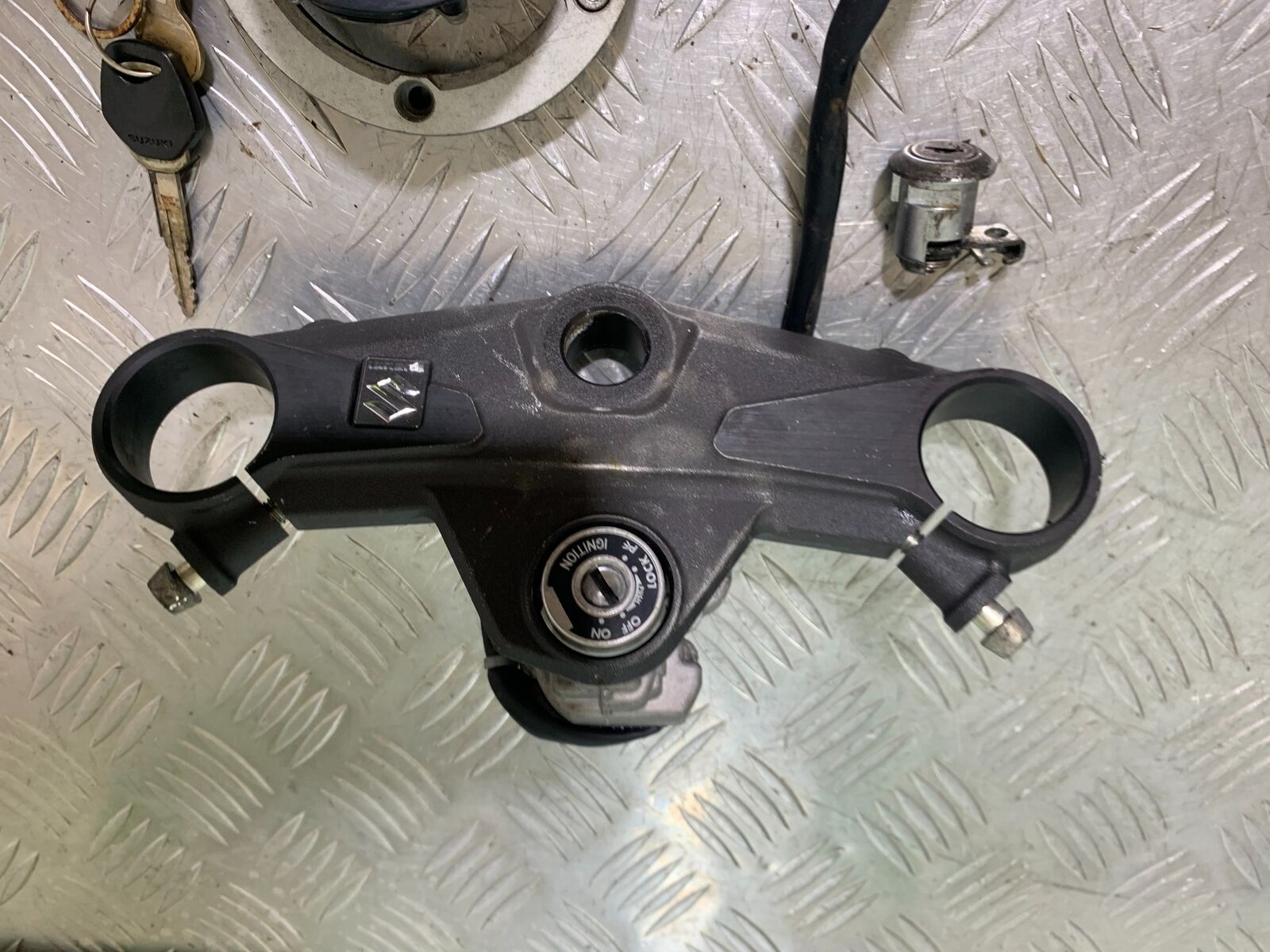 SUZUKI SV650 X SV 650 X LOCKS AND KEY  YEAR 2018-2022  (CMB1081)