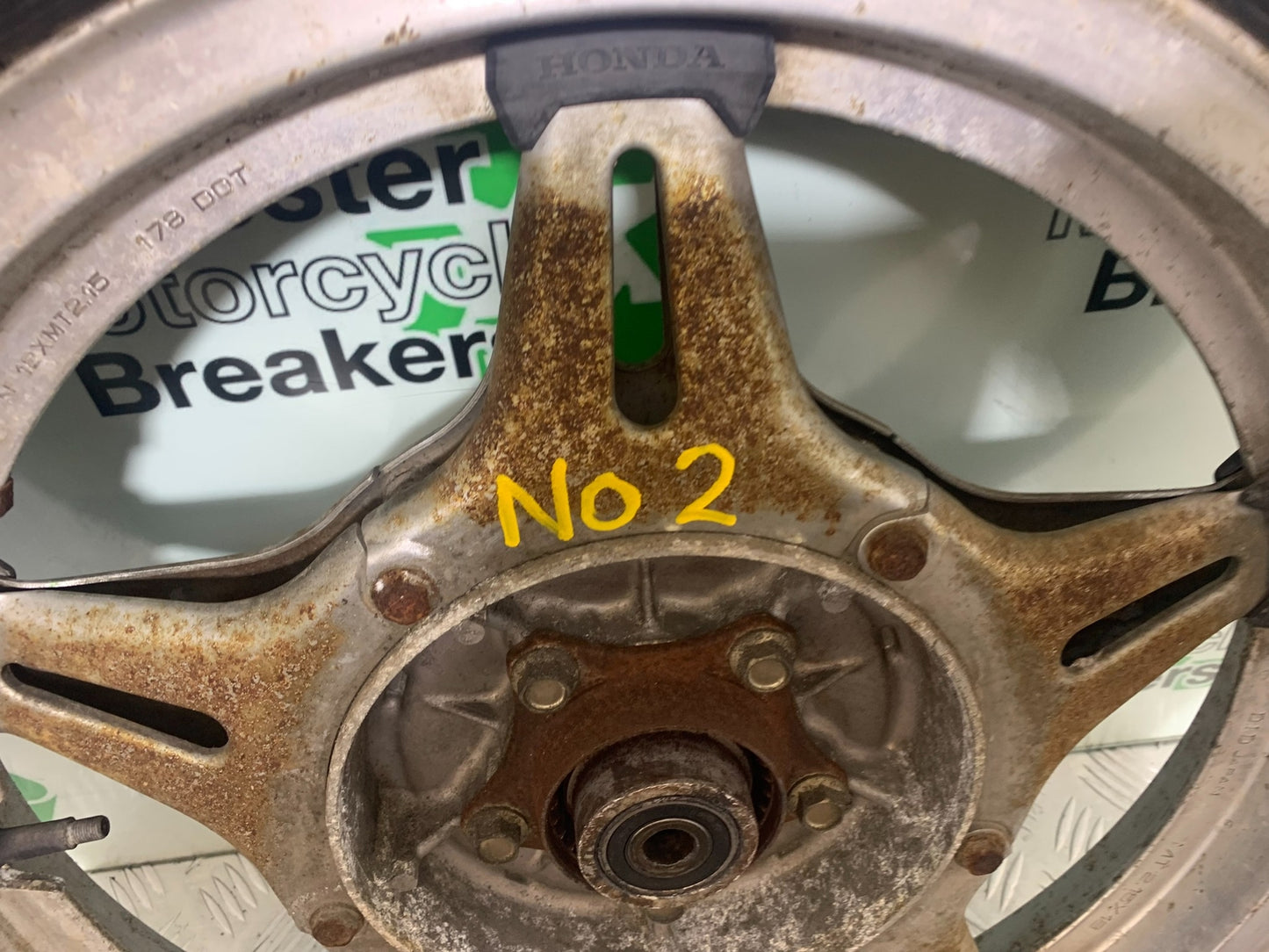 HONDA CX500 CX 500 REAR WHEEL (NO2)  YEAR 1978 1981 (CMB1137)