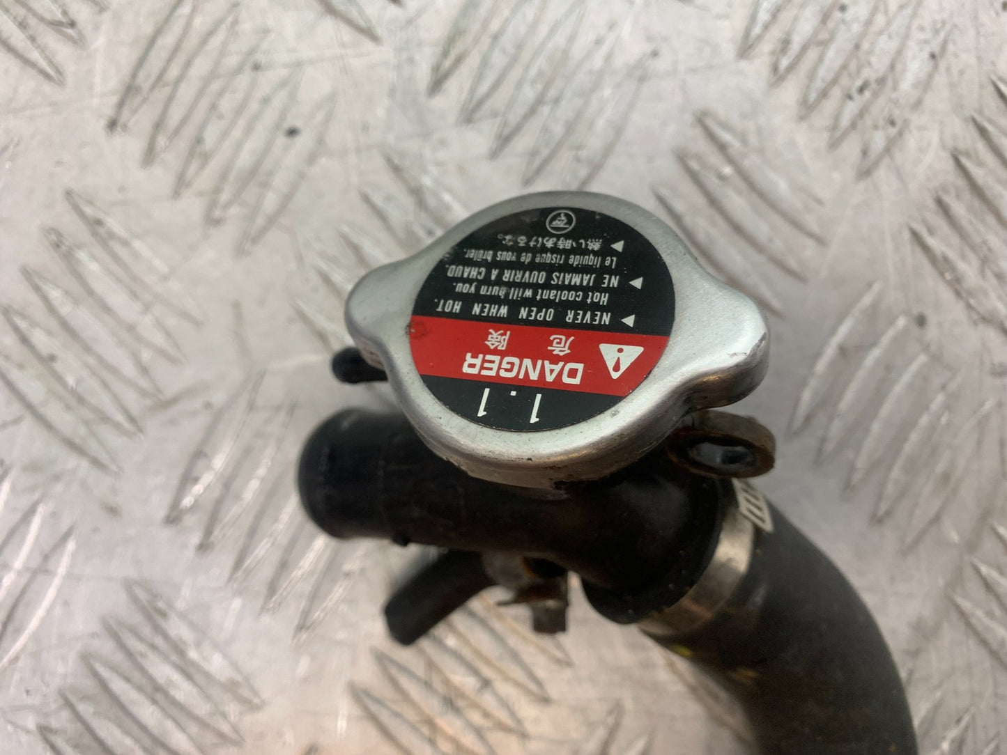 HONDA CBF600 CBF 600 COOLANT CAP AND HOUSING  YEAR 2004-07  (CMB1305)