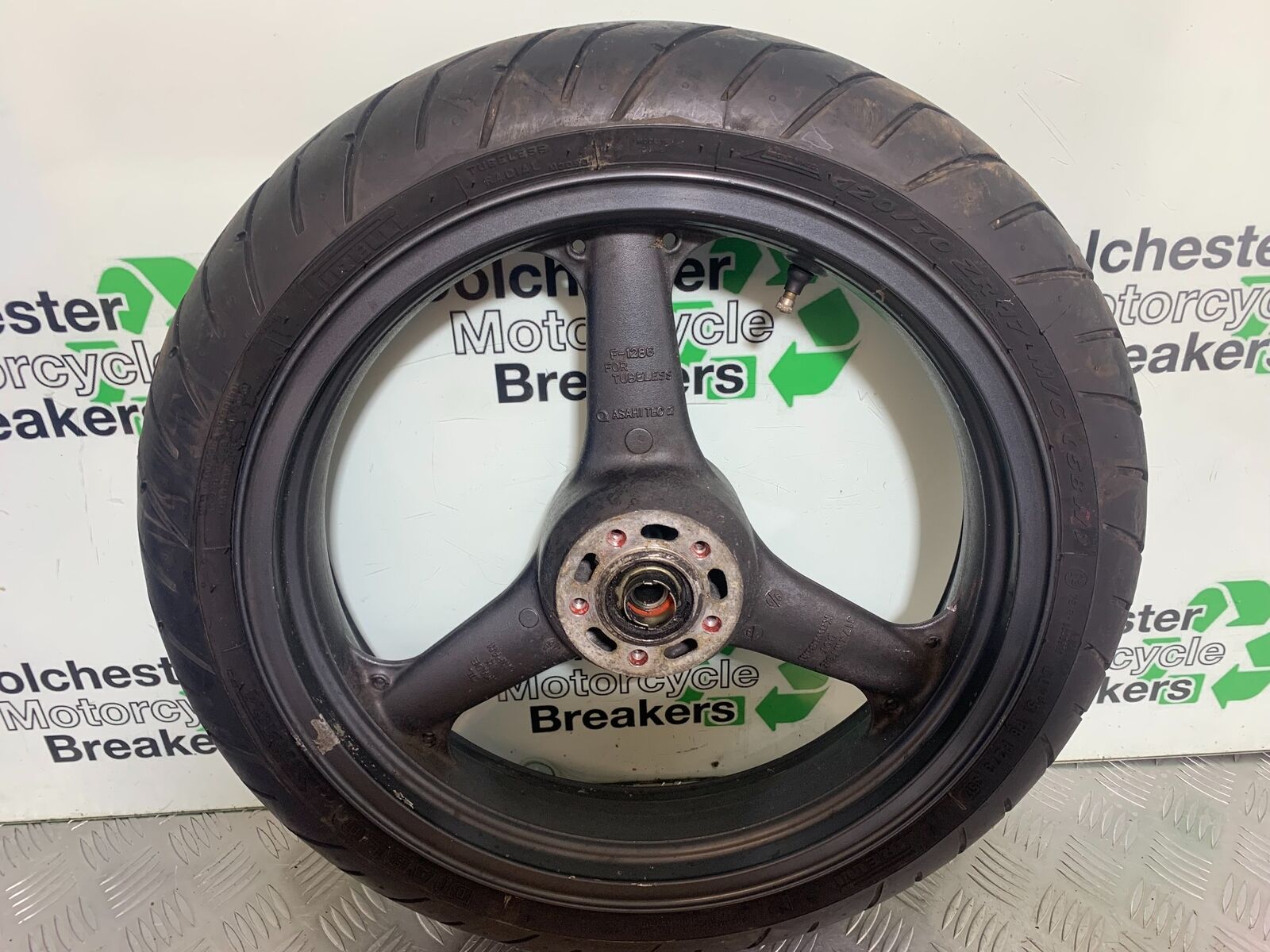 KAWASAKI Z750 ZR750 ZR-7S FRONT WHEEL   YEAR 1999-05 (CMB1135)