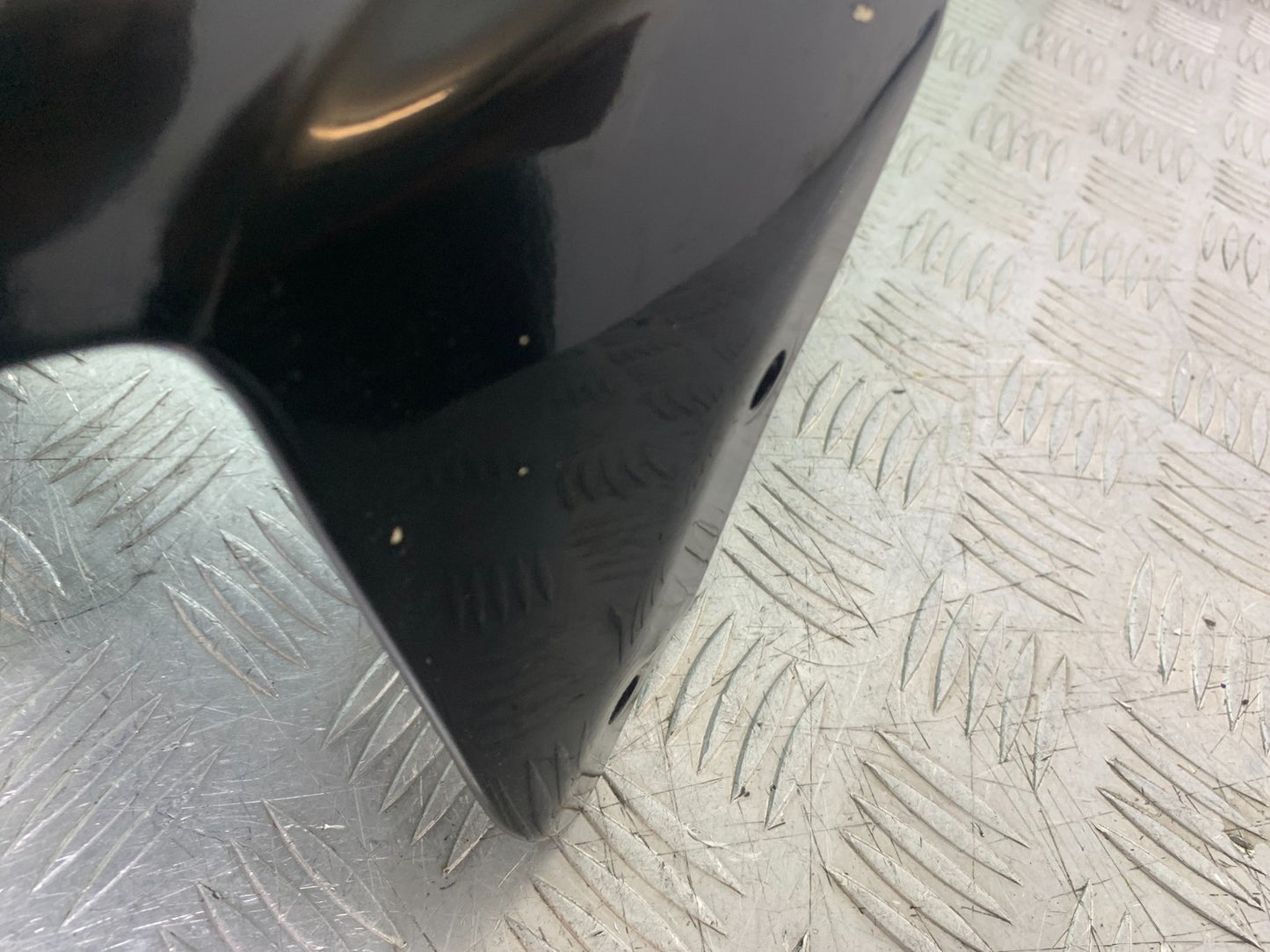 TRIUMPH 1050 SPEED TRIPLE FRONT MUDGUARD  YEAR 2005-2007 (CMB1322)
