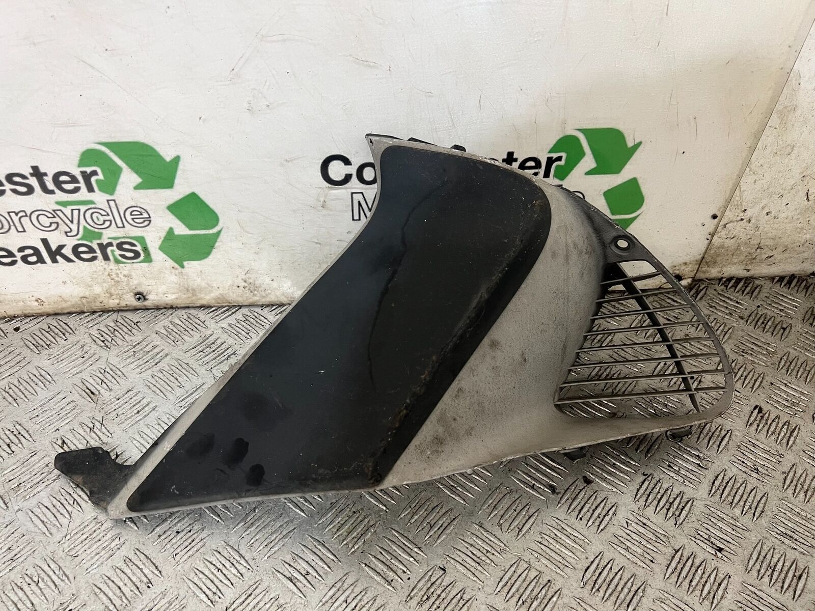 HONDA NT 700 V DEAUVILLE SIDE INFILL PANEL  YEAR 2006-2010 (STOCK 900)
