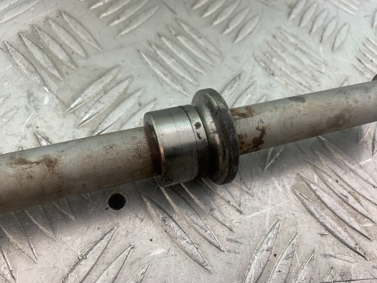 HONDA VTX1300 S-6  FRONT WHEEL SPINDLE  YEAR 2004-09 (CMB1159)