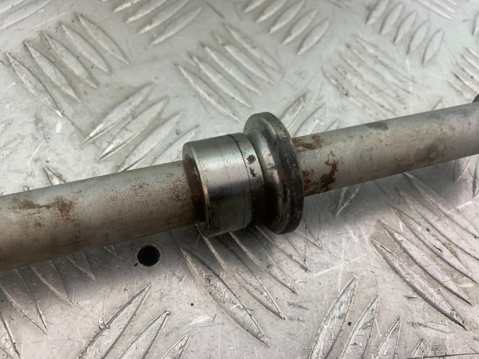 HONDA VTX1300 S-6  FRONT WHEEL SPINDLE  YEAR 2004-09 (CMB1159)