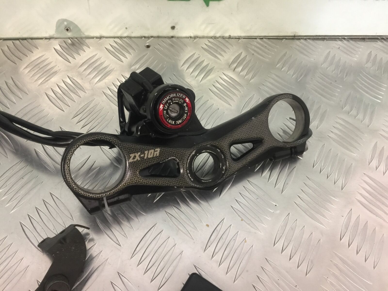 KAWASAKI ZX10R ZX10 R ECU LOCKS KEY YEAR 2004-2005 (STOCK 932)