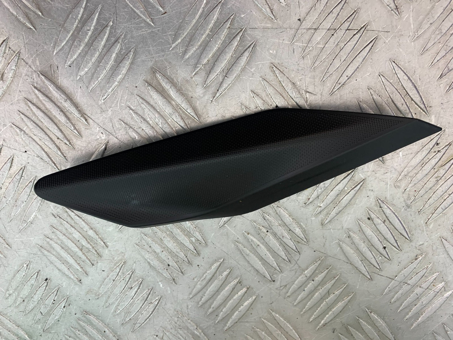DUCATI 1299 PANIGALE INFILL PANEL  YEAR 2016 (CMB 1187)