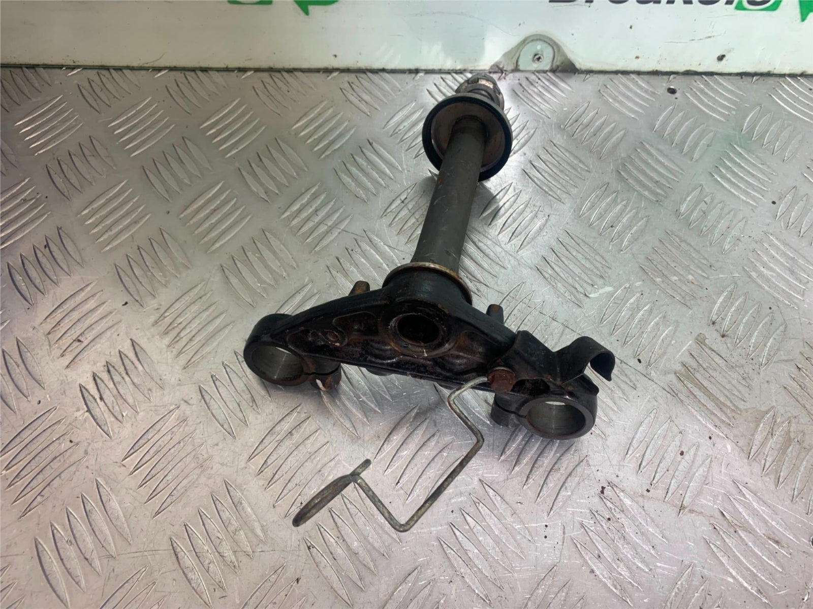 YAMAHA YBR125 YBR 125 BOTTOM YOKE  YEAR 2010-2017 (CMB1163)