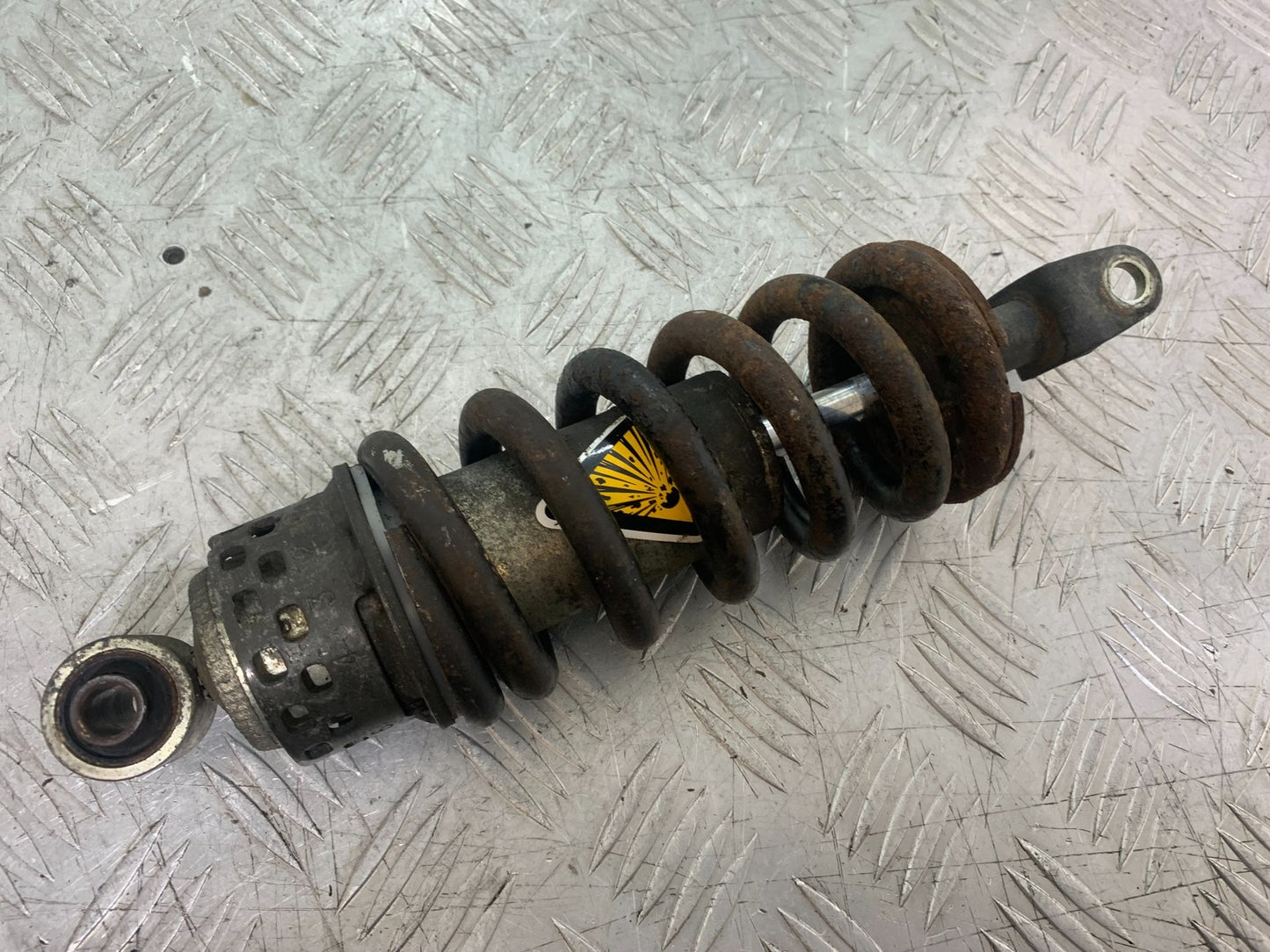 YAMAHA XJ900 XJ 900 DIVERSION REAR SHOCK  YEAR 1994-2002 (CMB1292)