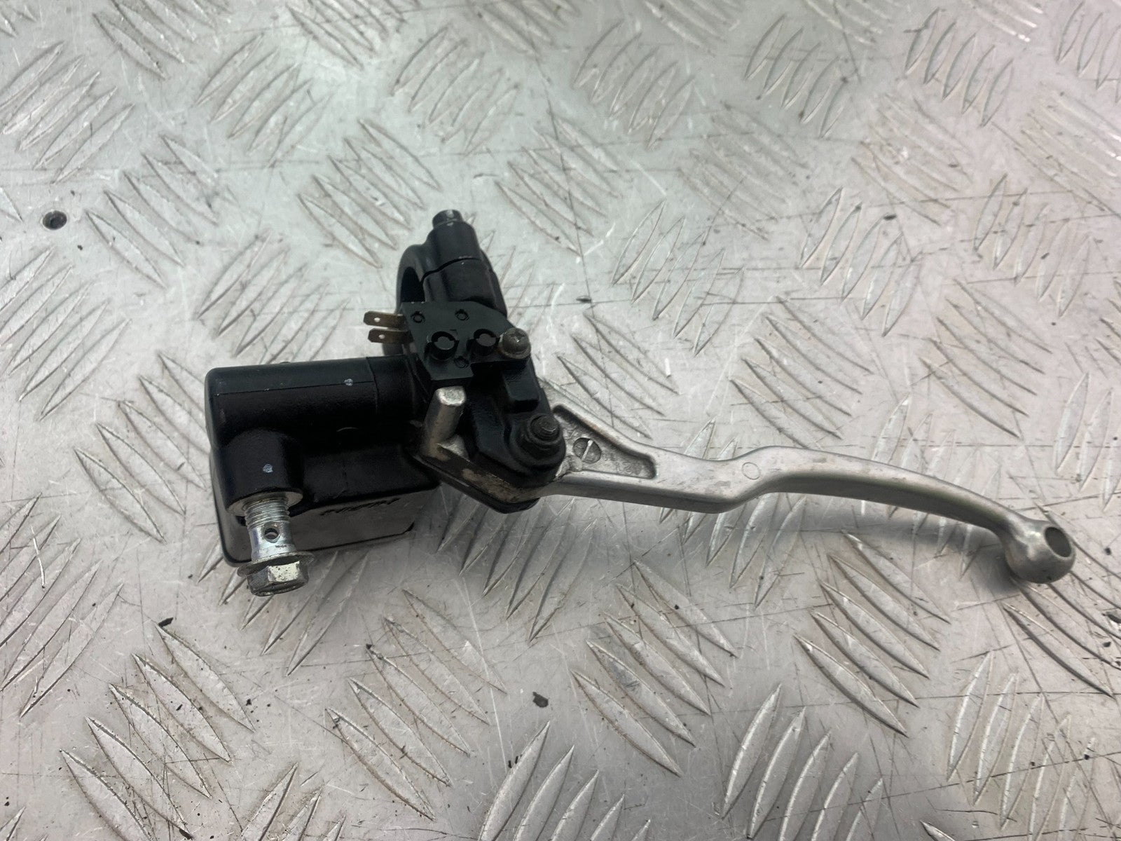 SUZUKI AN 200 UH 200 FRONT MASTER CYLINDER  YEAR 2007-2009 (CMB1256)