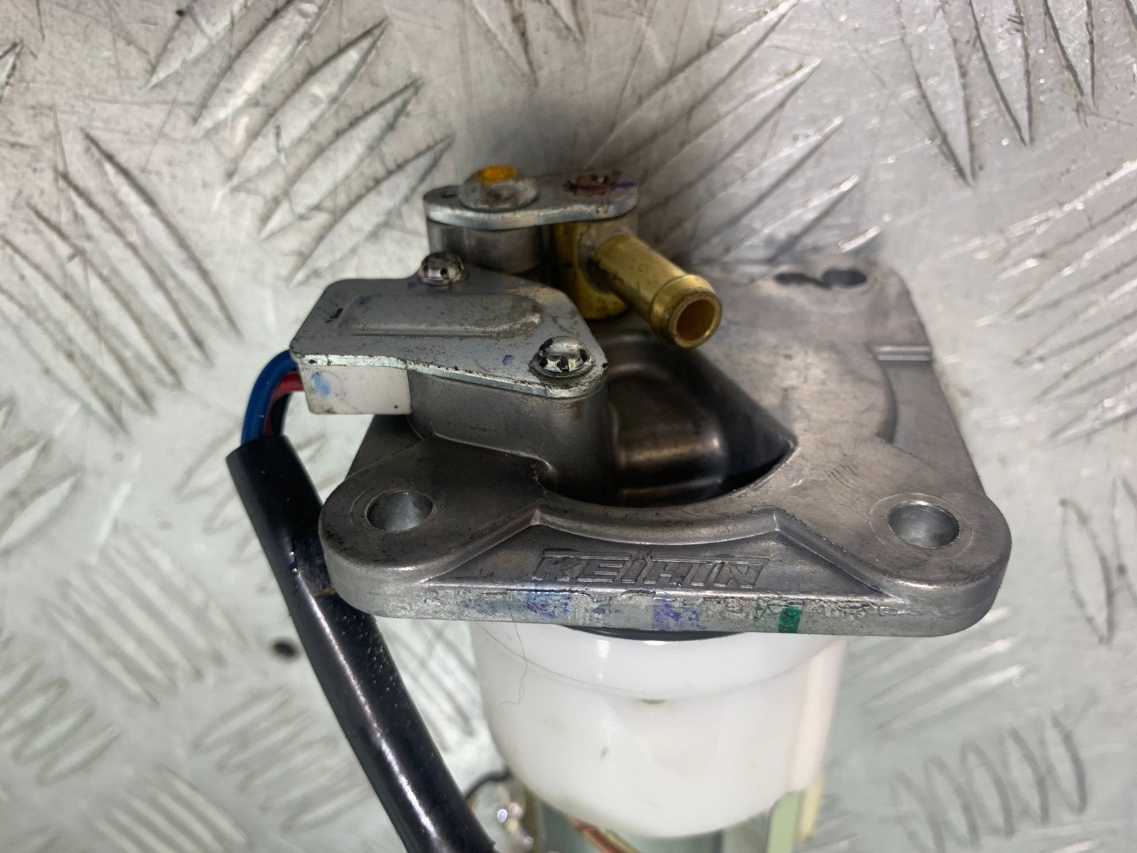 KTM 1290 SUPER DUKE R PETROL PUMP YEAR 2020-2024 (CMB1272)