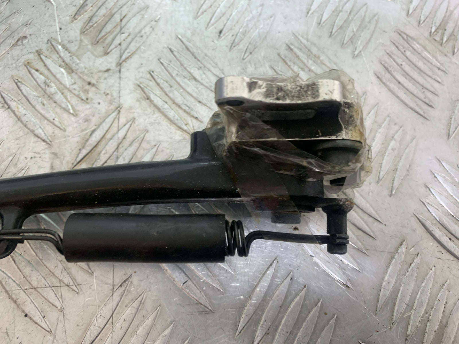 YAMAHA YZF R1 SIDE STAND   YEAR 2004-2006 (CMB1155)