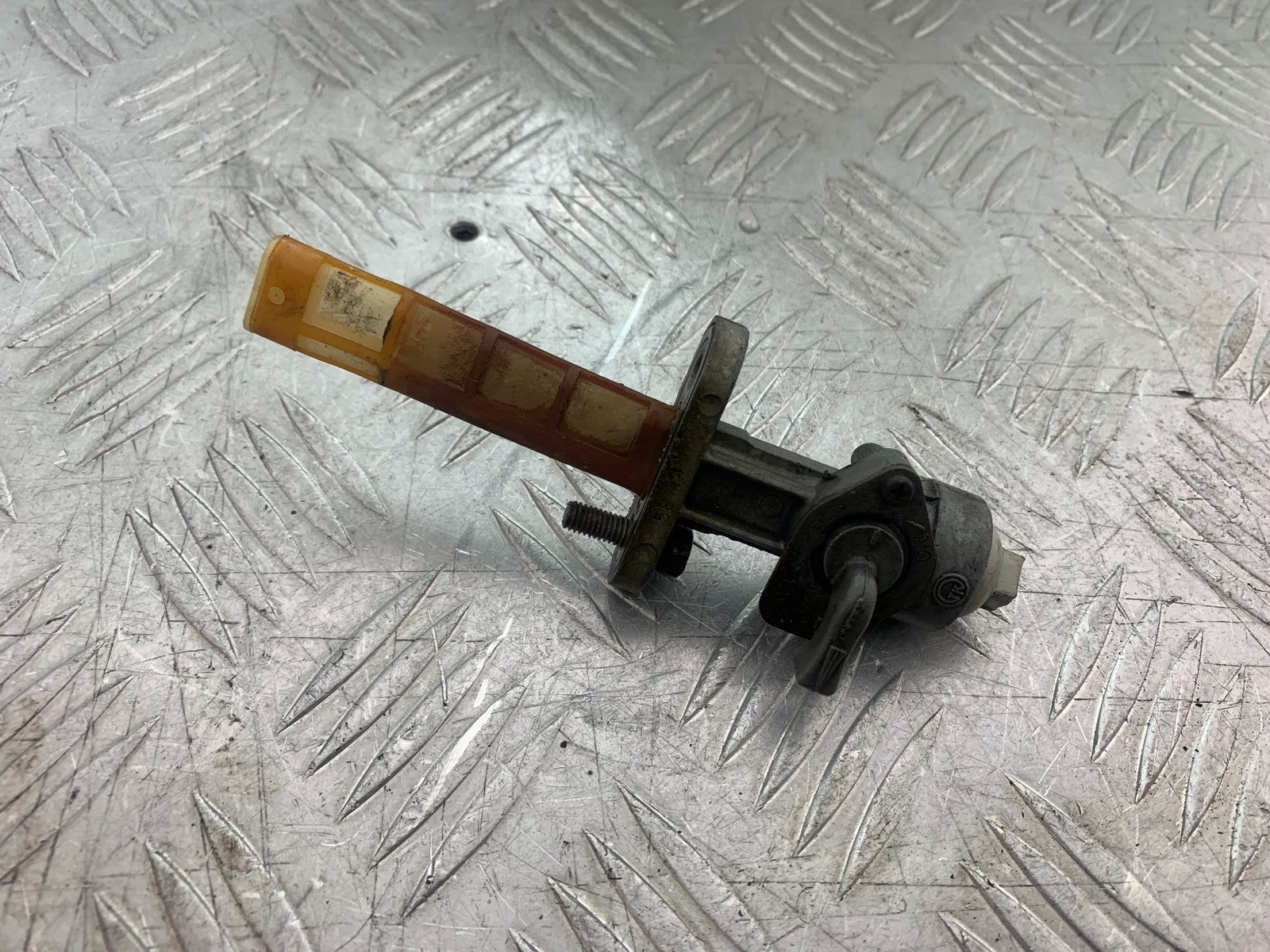 SUZUKI GP100 GP 100 PETROL TAP YEAR 1978-1988 (CMB1259)