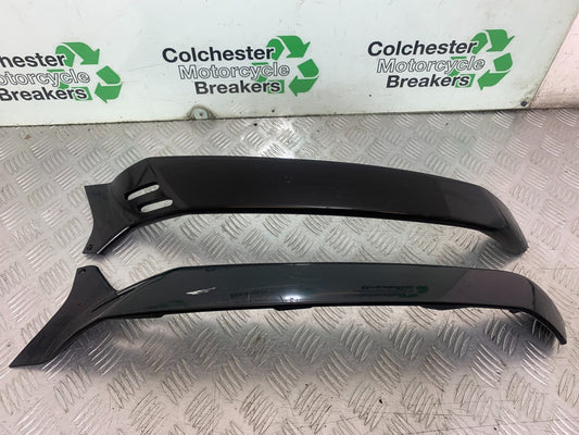 PIAGGIO VESPA GTS 125 LEFT & RIGHT LOWER INFILLS YEAR 2009-14  (CMB1261)