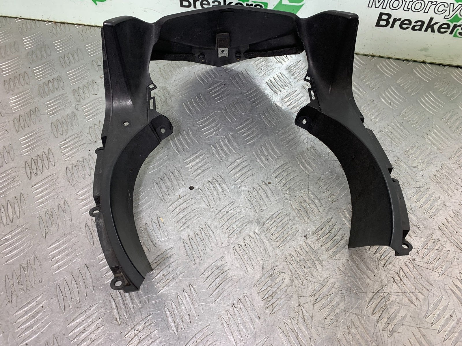 HONDA XL125 VARADERO CLOCKS SURROUND  YEAR 2001-2006  (CMB1304)