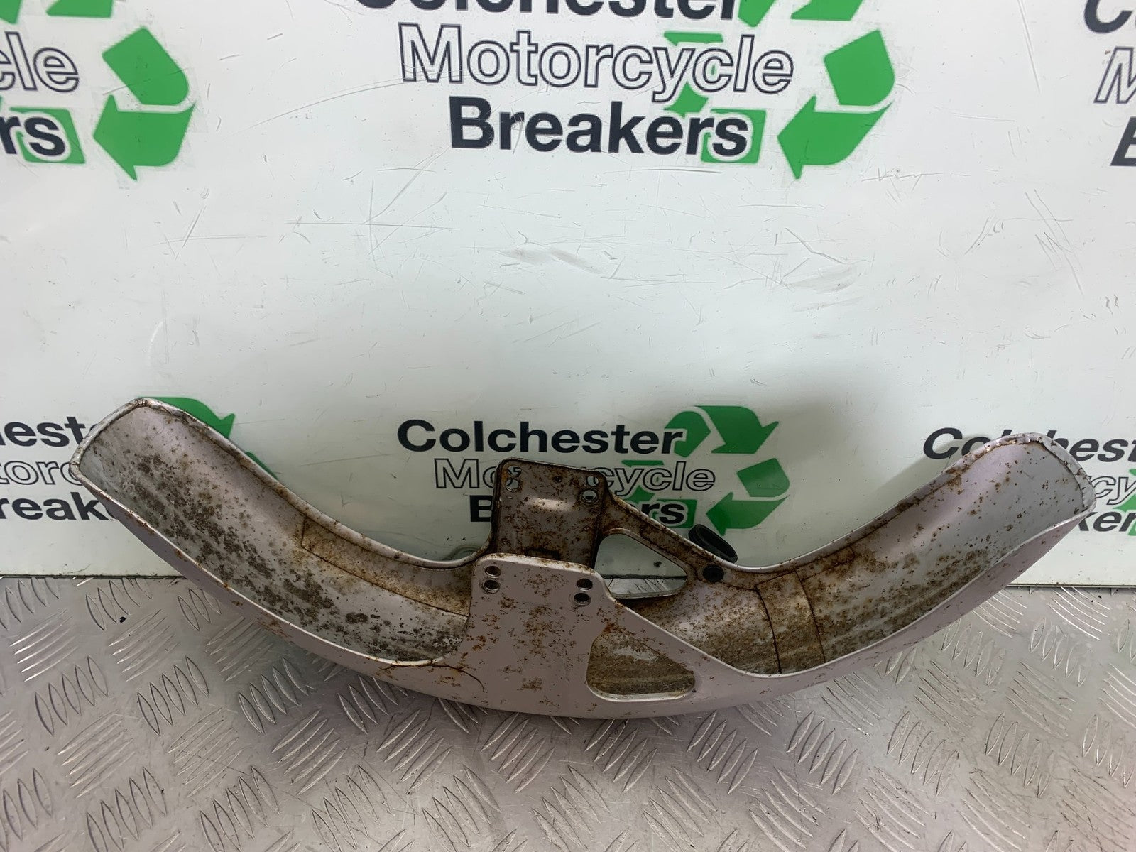 SUZUKI GP100 GP 100 FRONT MUDGUARD  YEAR 1978-1988 (CMB1259)