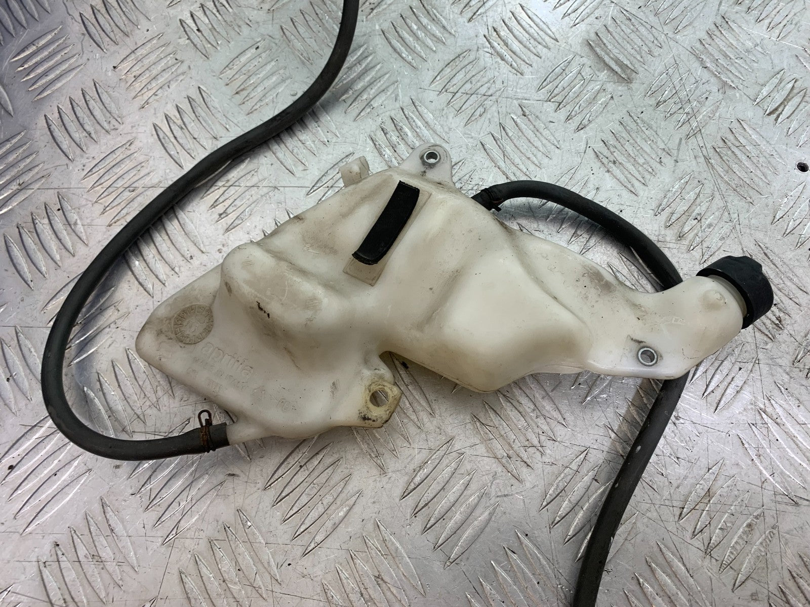 APRILIA RSV1000 RSV 1000 MILLE COOLANT BOTTLE  1998- 2003 (CMB1184)