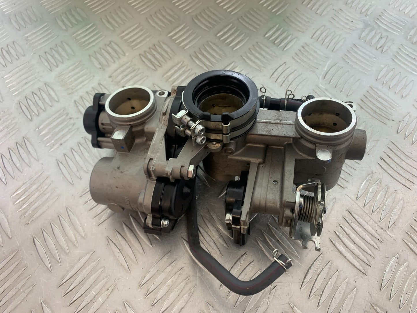YAMAHA XSR900 XSR 900 THROTTLE BODIES  YEAR 2021-2022 (CMB1073)