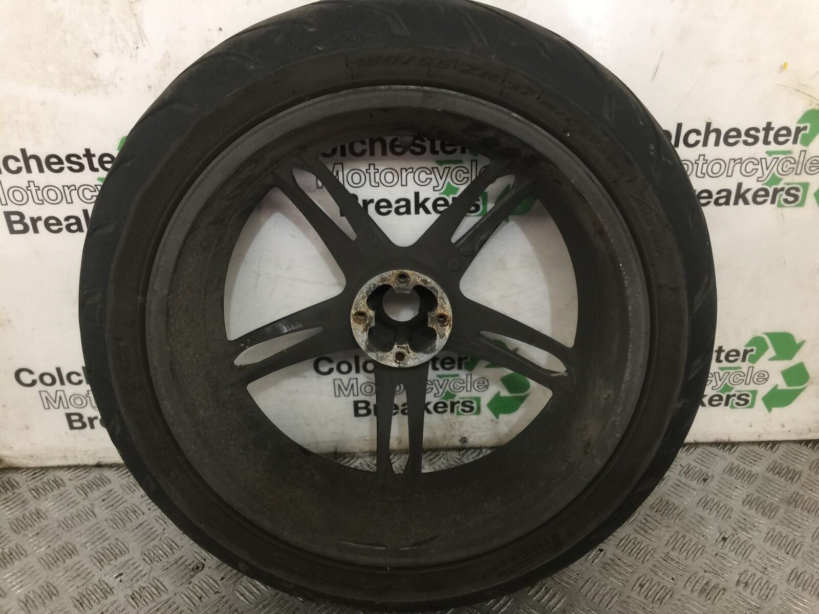 TRIUMPH 1050 SPRINT REAR WHEEL  YEAR 2004-2007 (STOCK 888)