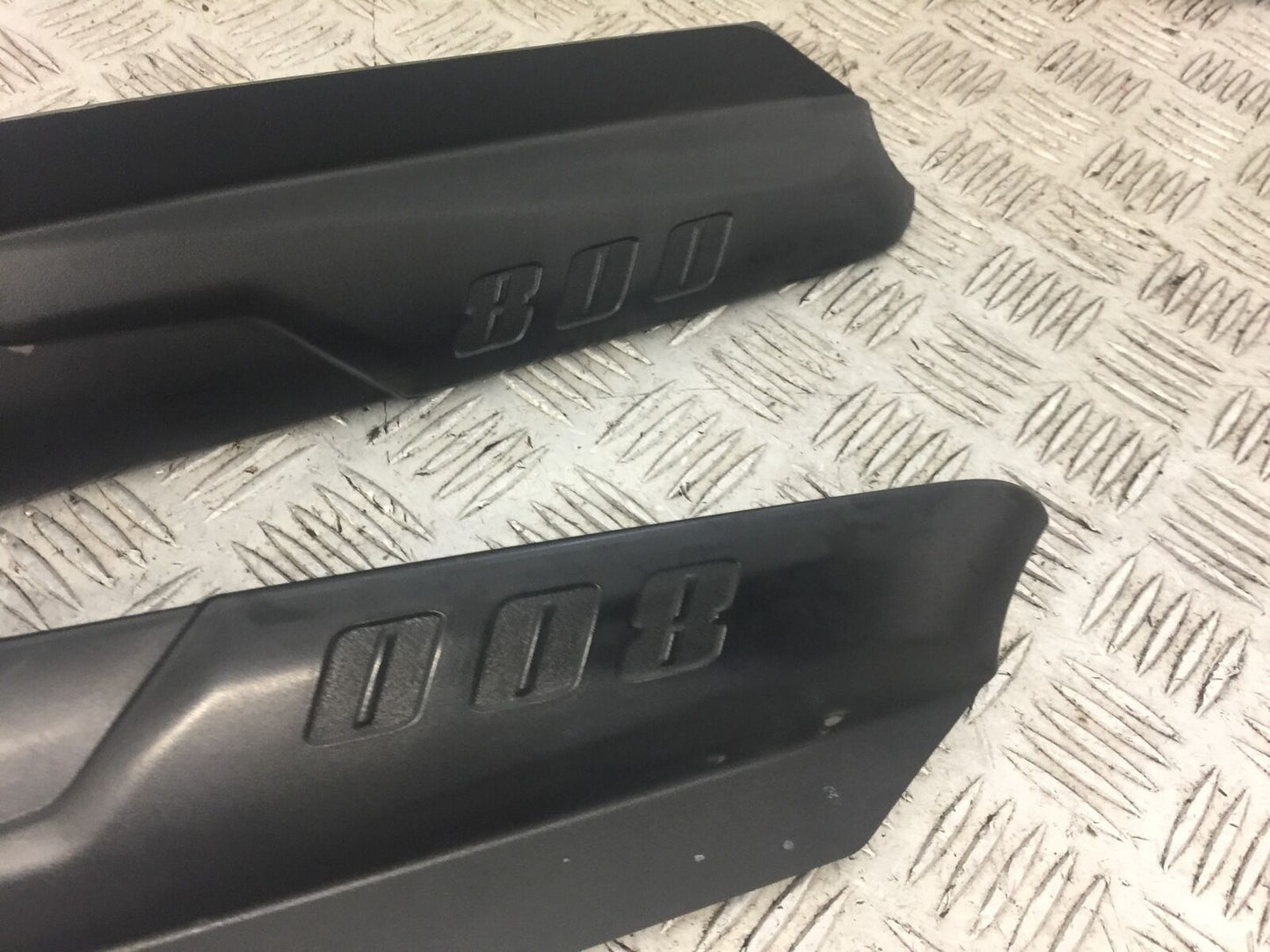 TRIUMPH TIGER 800 LEFT AND RIGHT INFILLS  YEAR 2013 (STOCK 643)