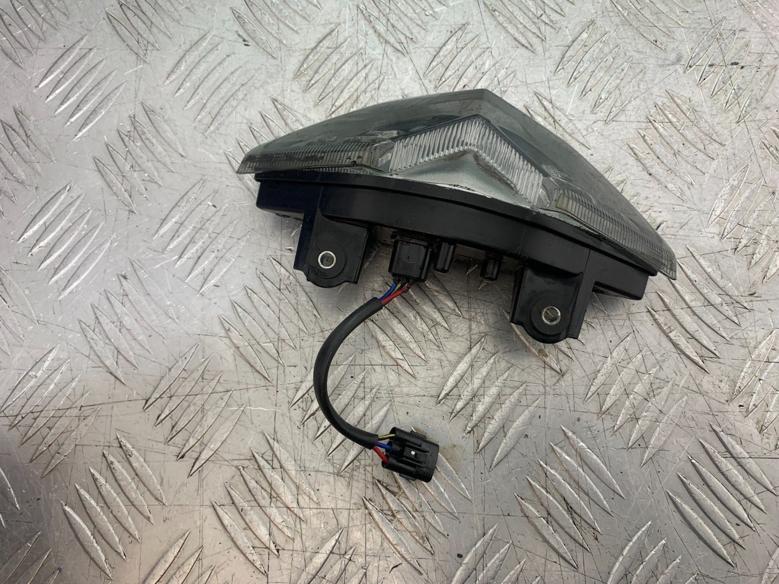 KAWASAKI 650 VERSYS REAR LIGHT YEAR 2015-2018 (CMB1288)