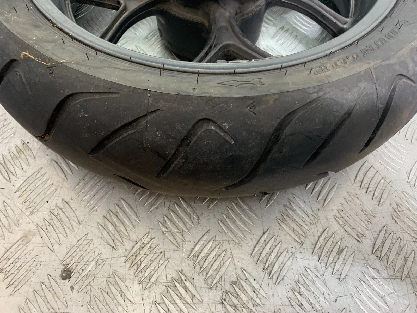 HONDA NC700 X REAR WHEEL  YEAR 2012-2014 (CMB1327)