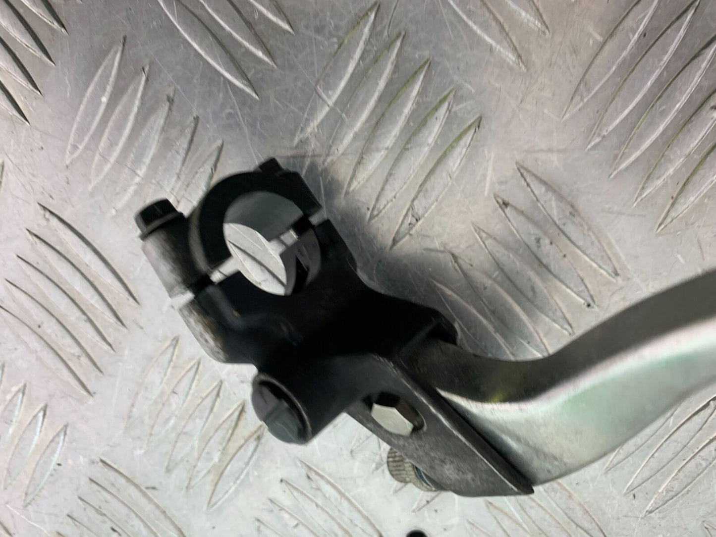 HONDA CBR500R CBR 500 R CLUTCH LEVER AND BRACKET YEAR 2012-16 (CMB1066)