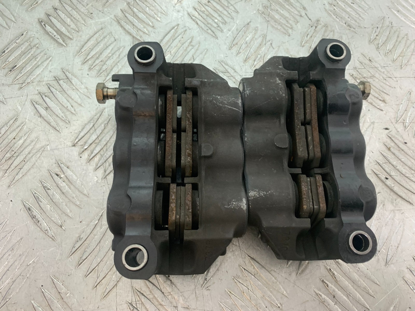 YAMAHA YZF R1 4C8 FRONT BRAKE CALIPERS   YEAR 2007-2008 (CMB1237)