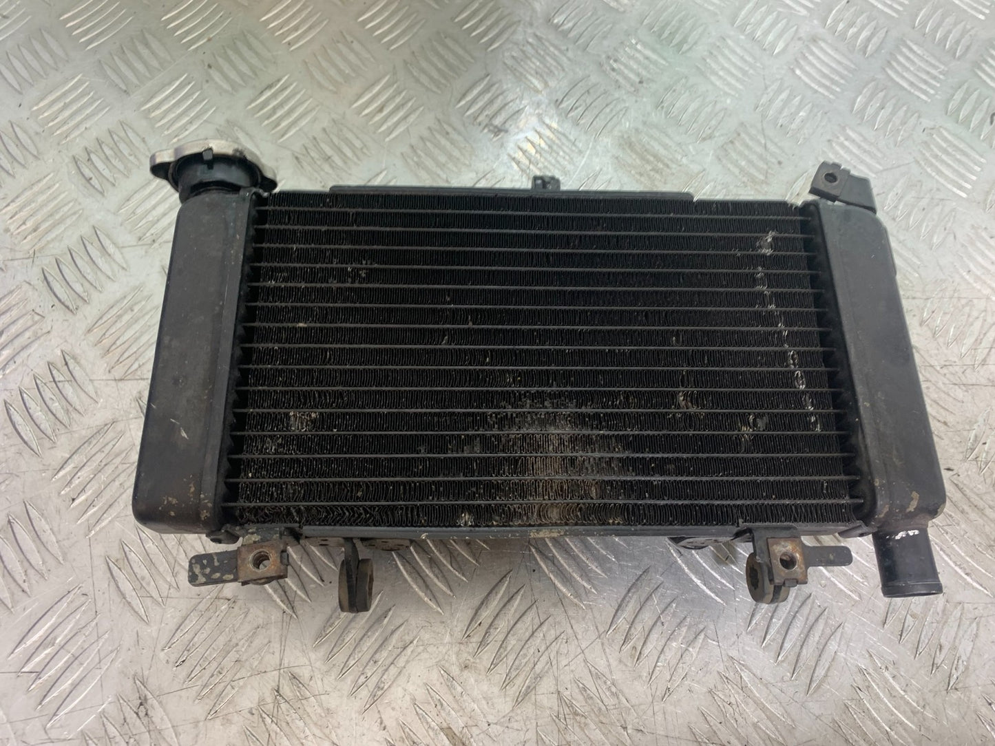HONDA CB500 F CB500F RADIATOR  YEAR 2013-2015  (CMB1235)