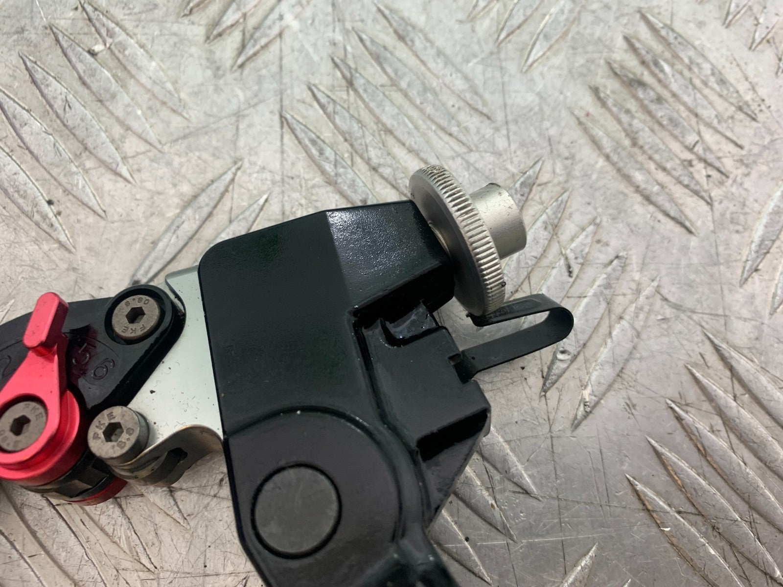 TRIUMPH 675 STREET TRIPLE R CLUTCH LEVER AND BRACKET  YEAR 2013 - 2016 (CMB1221)