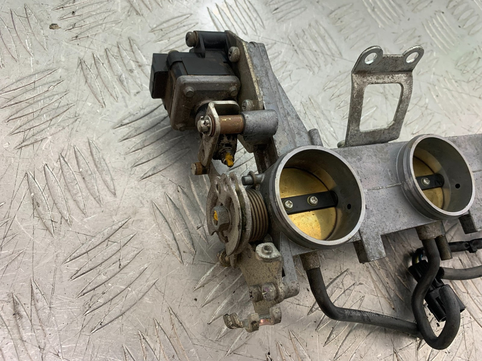 TRIUMPH 1050 SPRINT GT THROTTLE BODIES  YEAR 2010-2016 (CMB1250)