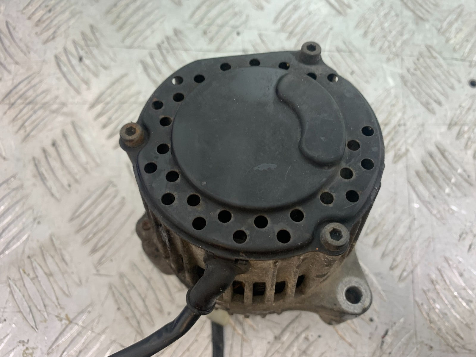 YAMAHA YZF1000 THUNDERACE ALTERNATOR   YEAR 1997-2000 (CMB1204)