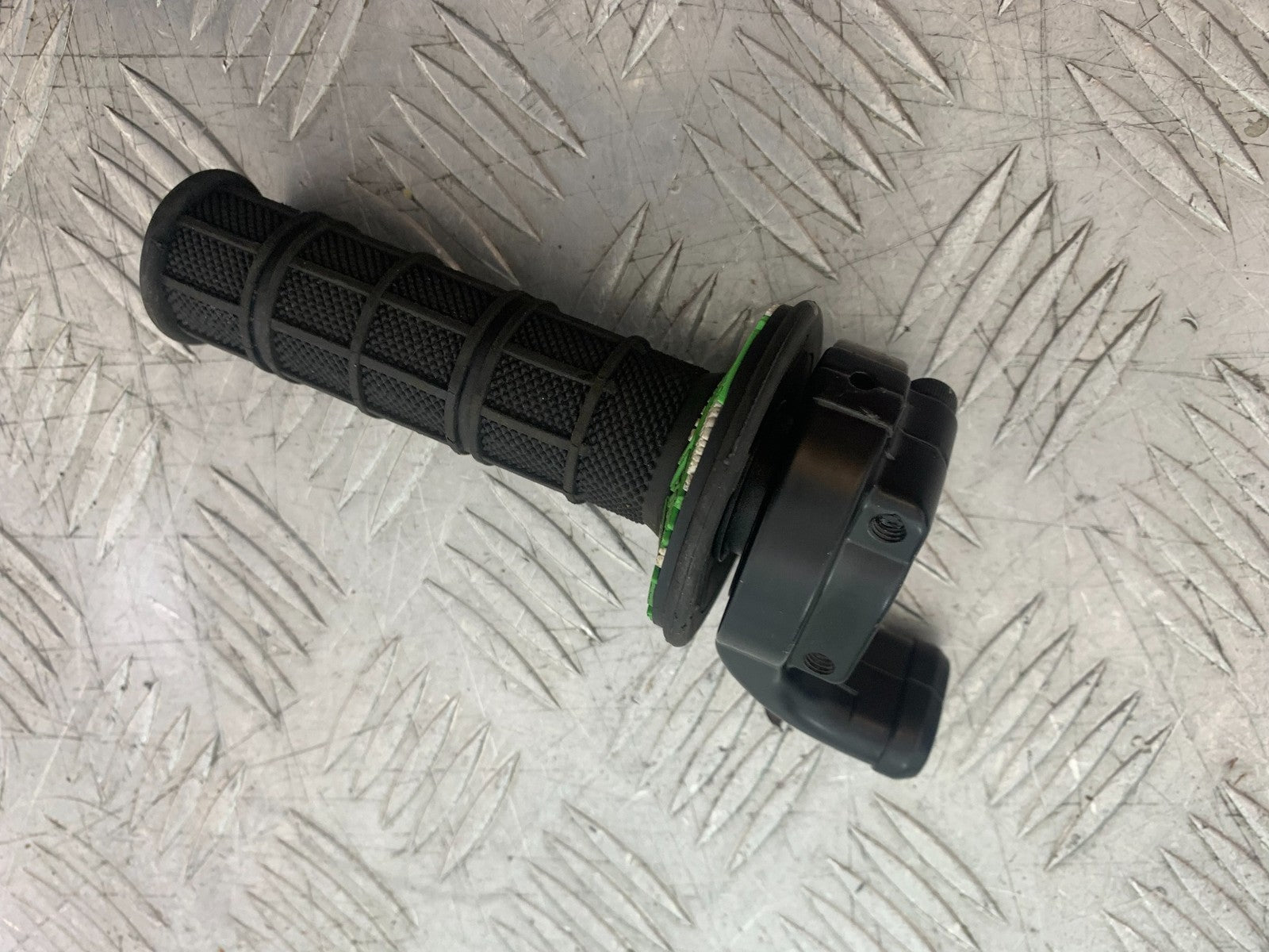 KAWASAKI KXF250 KXF 250 THROTTLE AND GRIP  YEAR 2006-2008 (CMB1309)