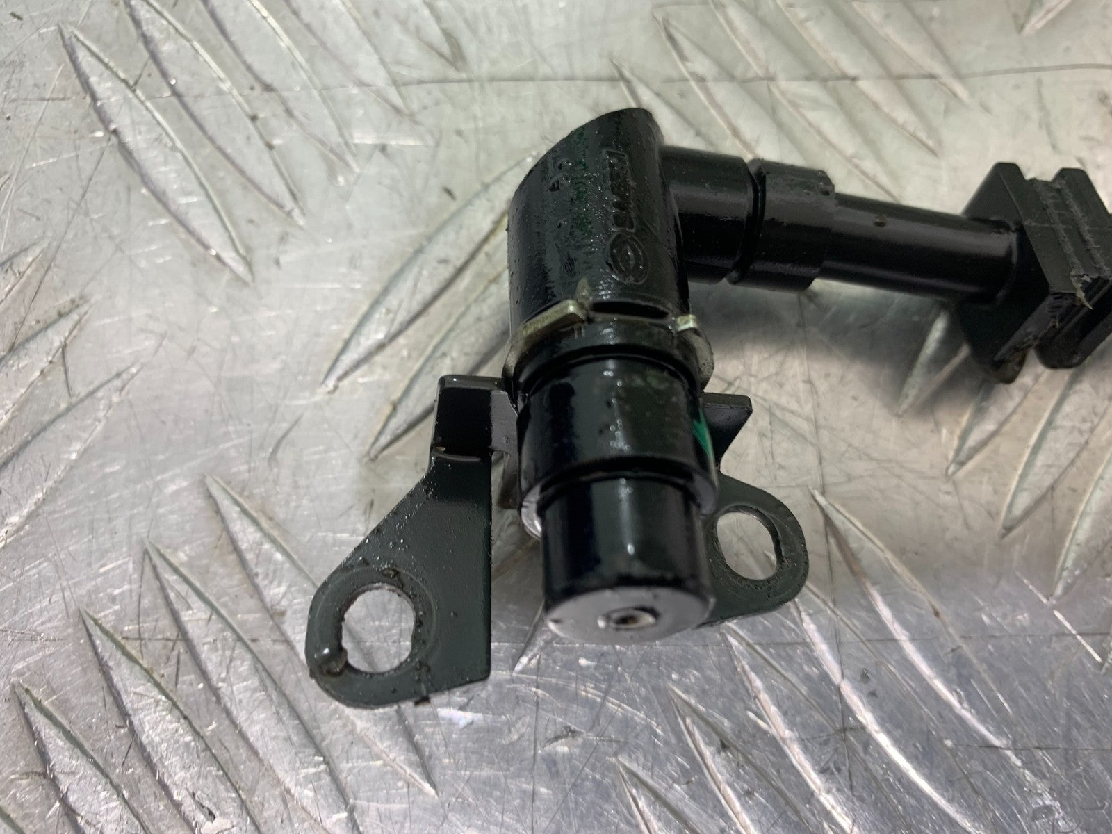 TRIUMPH 955I SPRINT RS IGNITION PICK UP  YEAR 1999-04