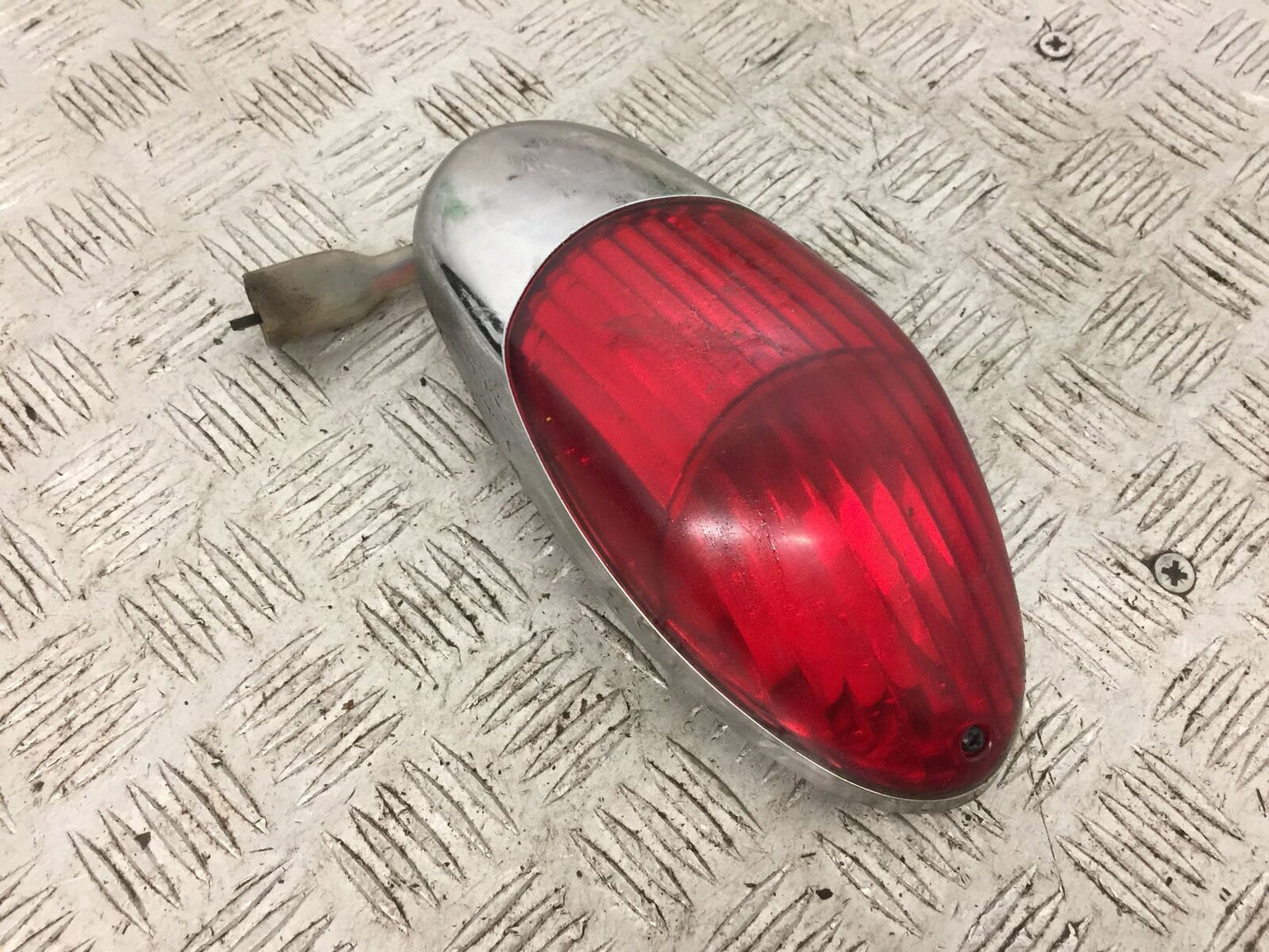 KAWASAKI VN900 VN 900 CUSTOM REAR LIGHT YEAR 2015  (STOCK 780)