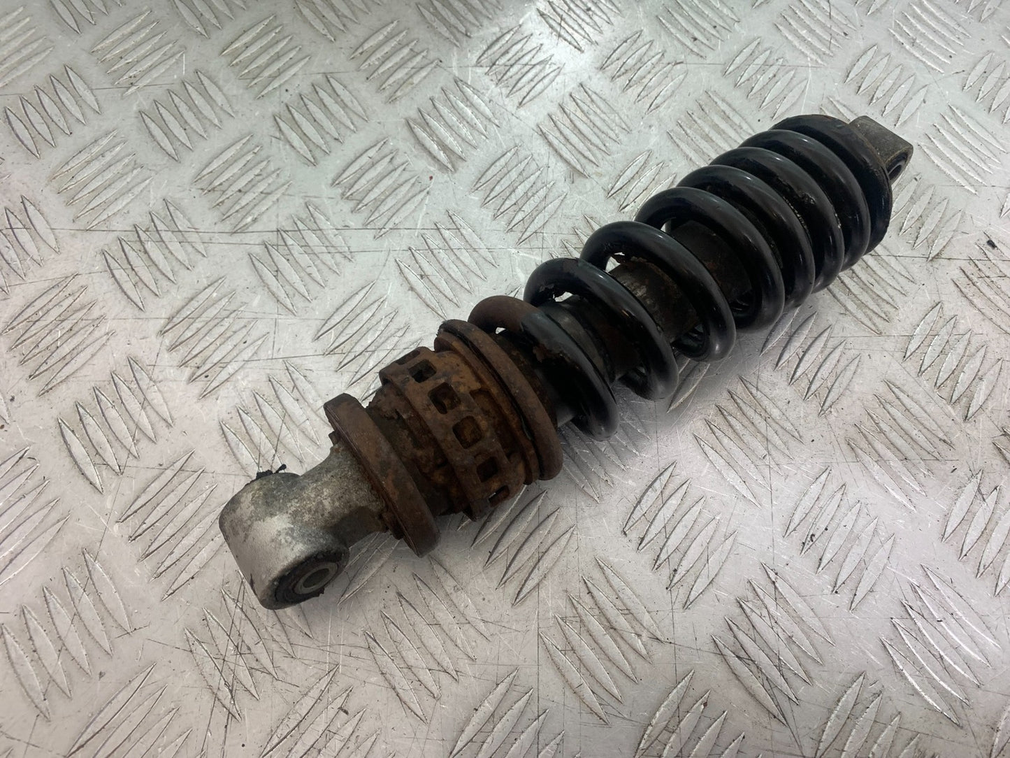 HONDA XL125 VARADERO REAR SHOCK   YEAR 2001-2006  (CMB1210)