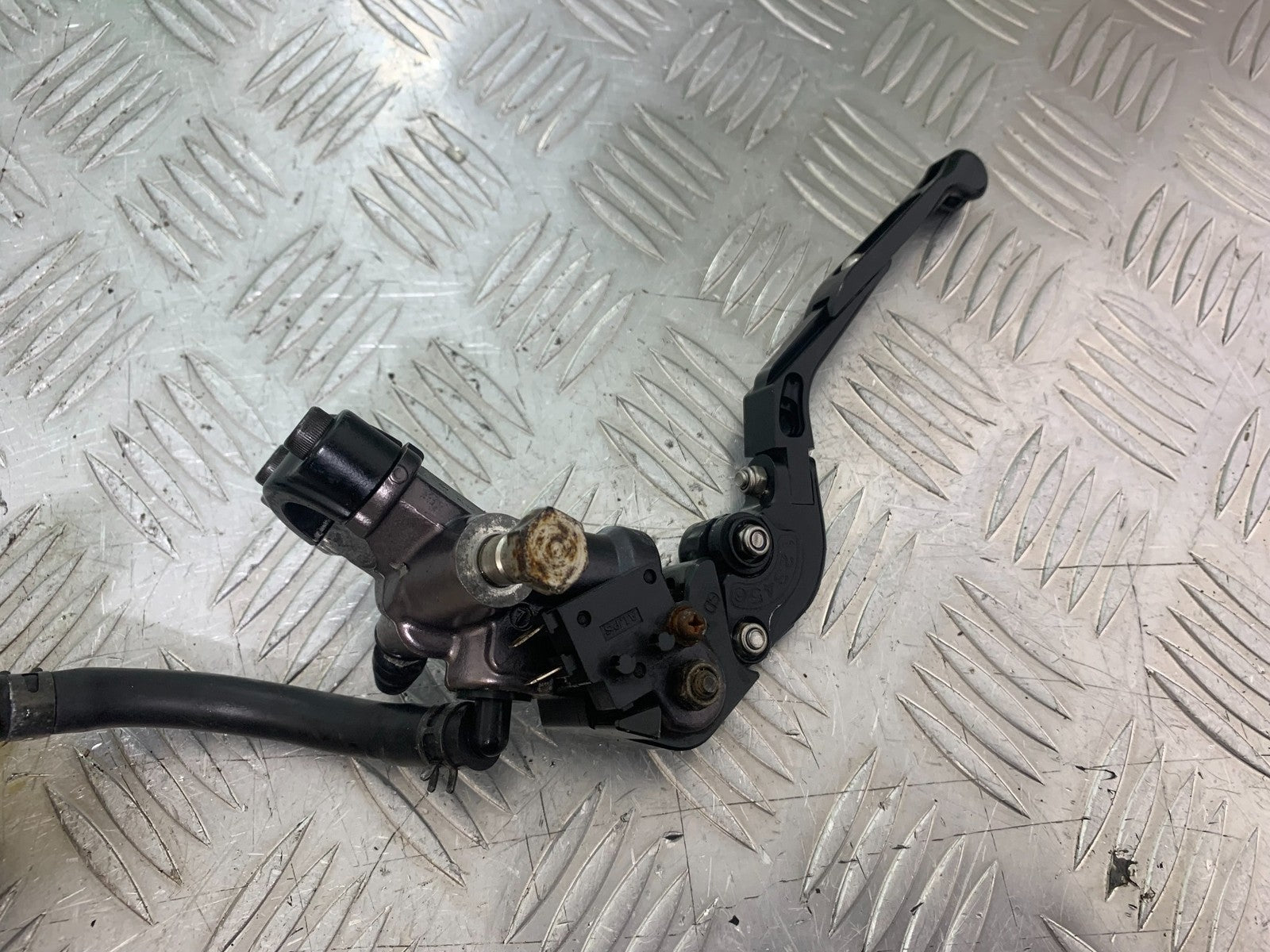 YAMAHA YZF R1 4C8 FRONT MASTER CYLINDER YEAR 2007-2008 (CMB1237)
