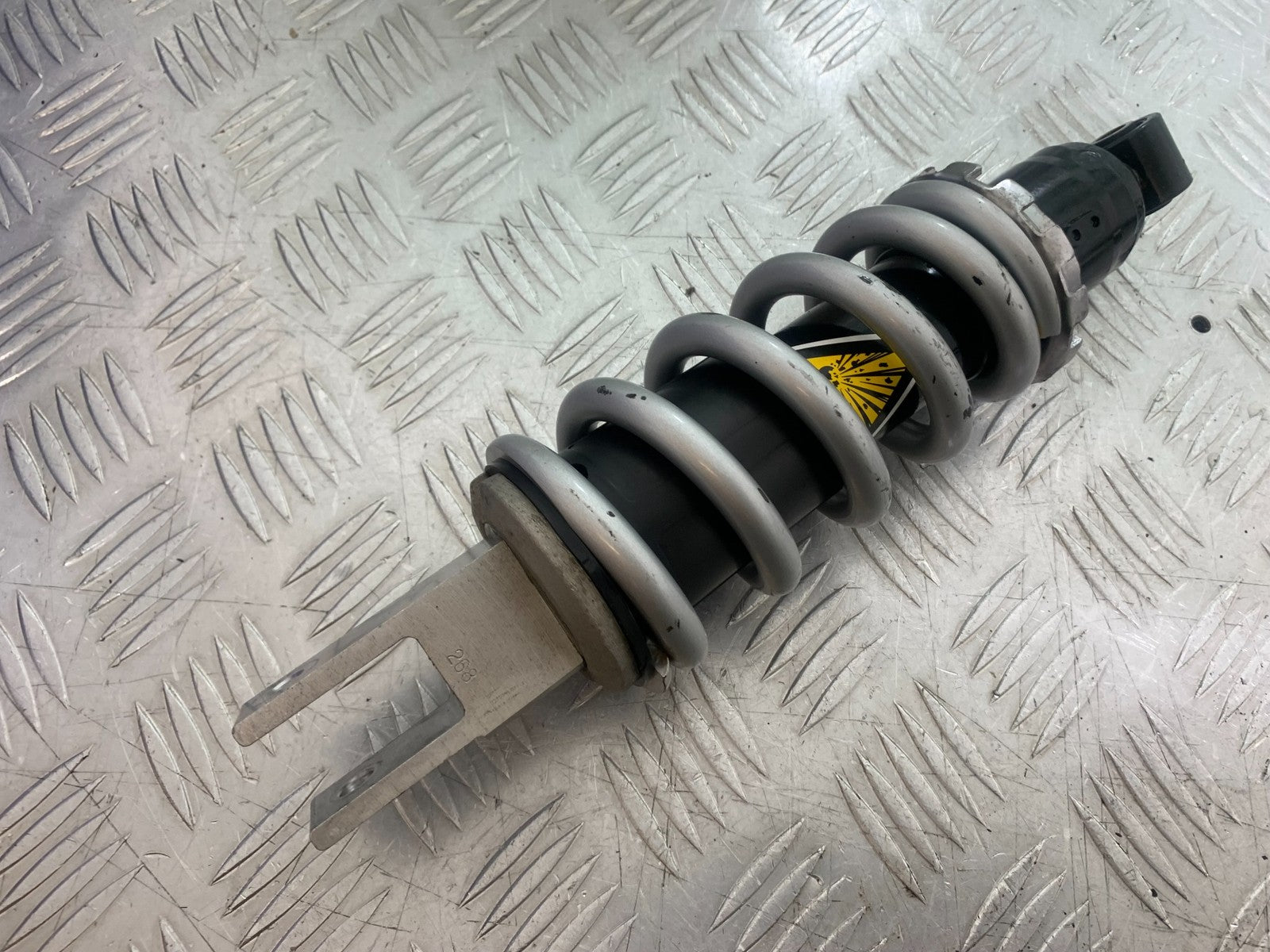YAMAHA YZF R7 REAR SHOCK  YEAR 2022-2025 (CMB1255)