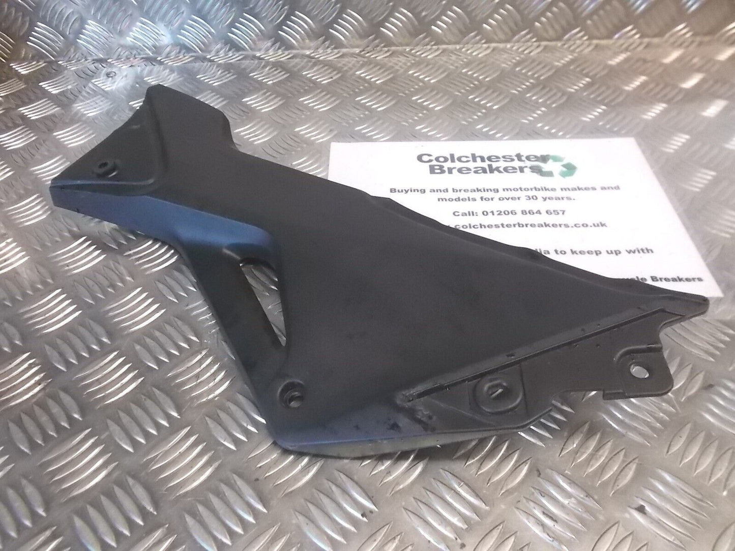 HONDA CBR125 CBR 125 LEFT SIDE PANEL INFILL YEAR 2015