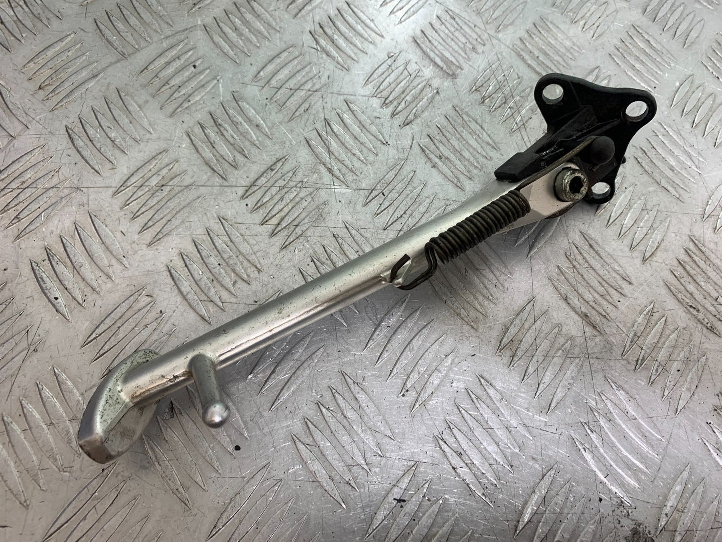 TRIUMPH SPEED TRIPLE R 1050 SIDE STAND  2009 (CMB1183)
