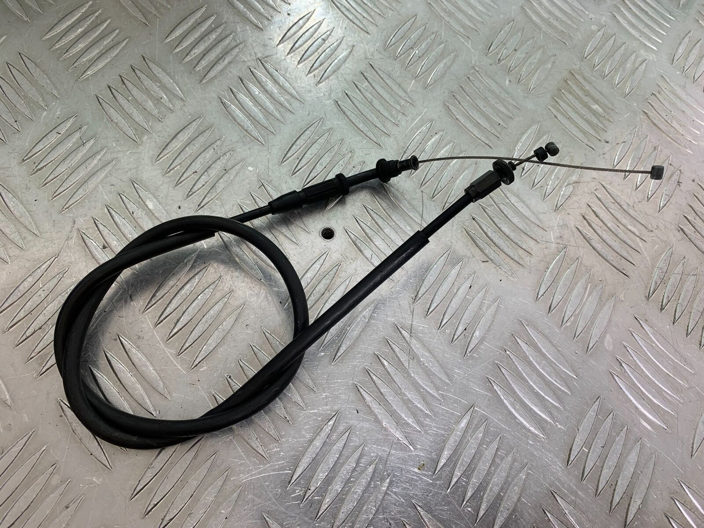 BMW F800 GT THROTTLE CABLE YEAR 2013-2017 (CMB1031)