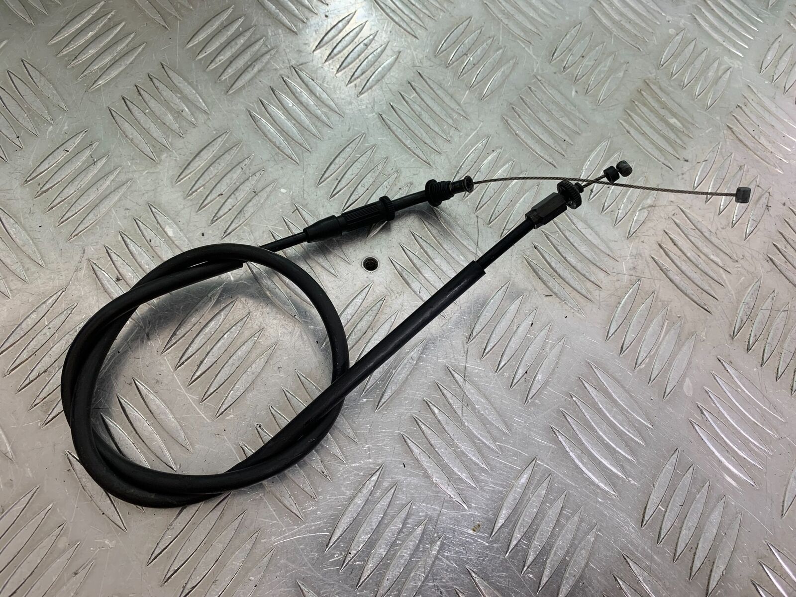 BMW F800 GT THROTTLE CABLE YEAR 2013-2017 (CMB1031)