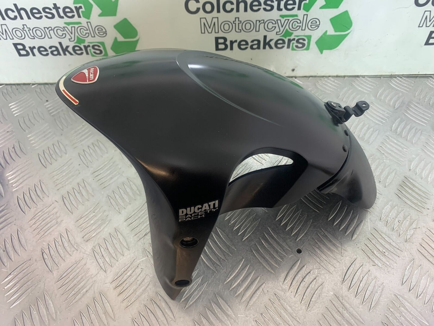 DUCATI DIAVEL 1200 PETROL FRONT MUDGUARD   YEAR 2014-17 (CMB1054)