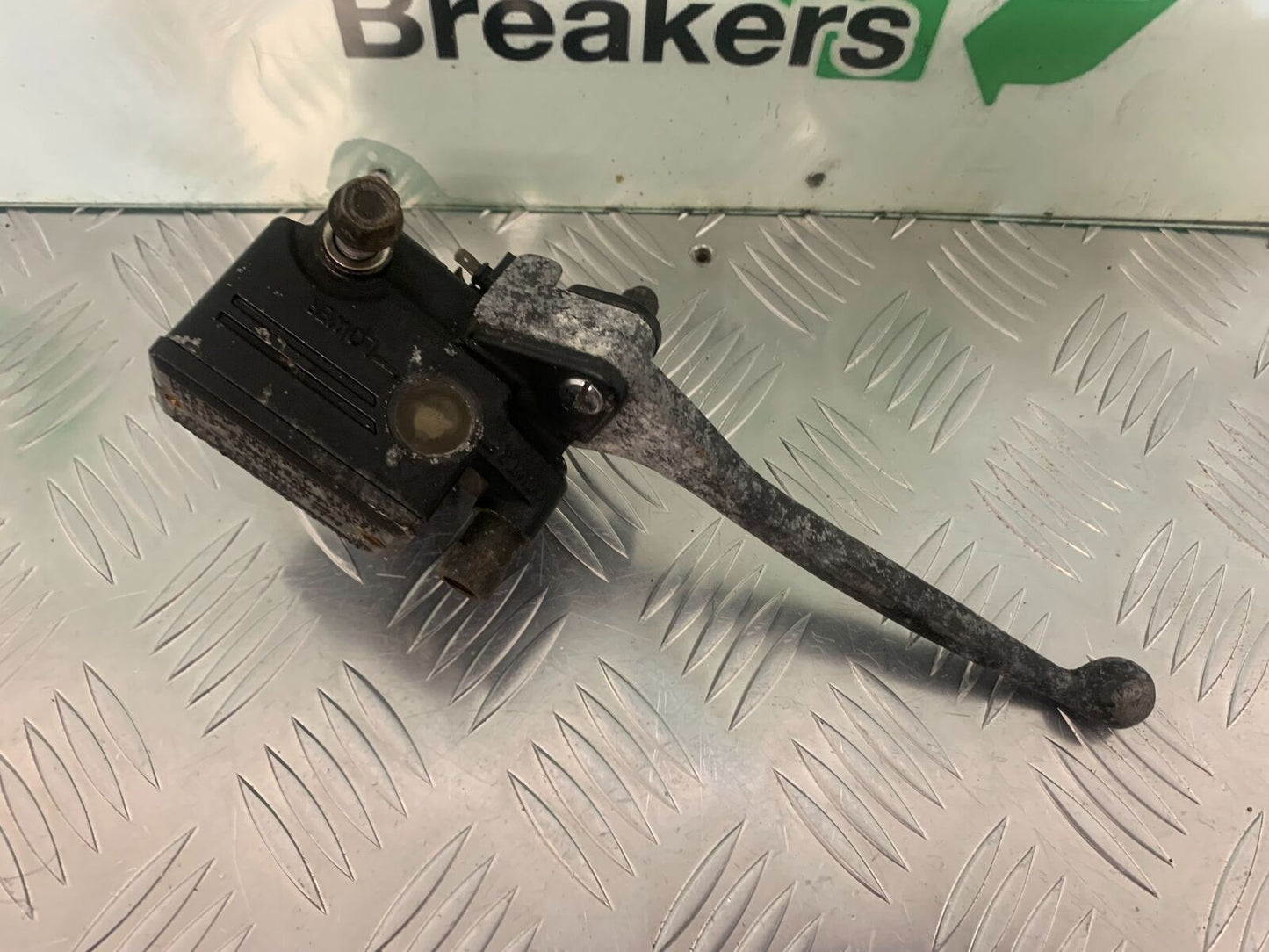 HONDA CB350 S CB 350 S FRONT MASTER CYLINDER   YEAR 1986-1990 (STOCK 948)