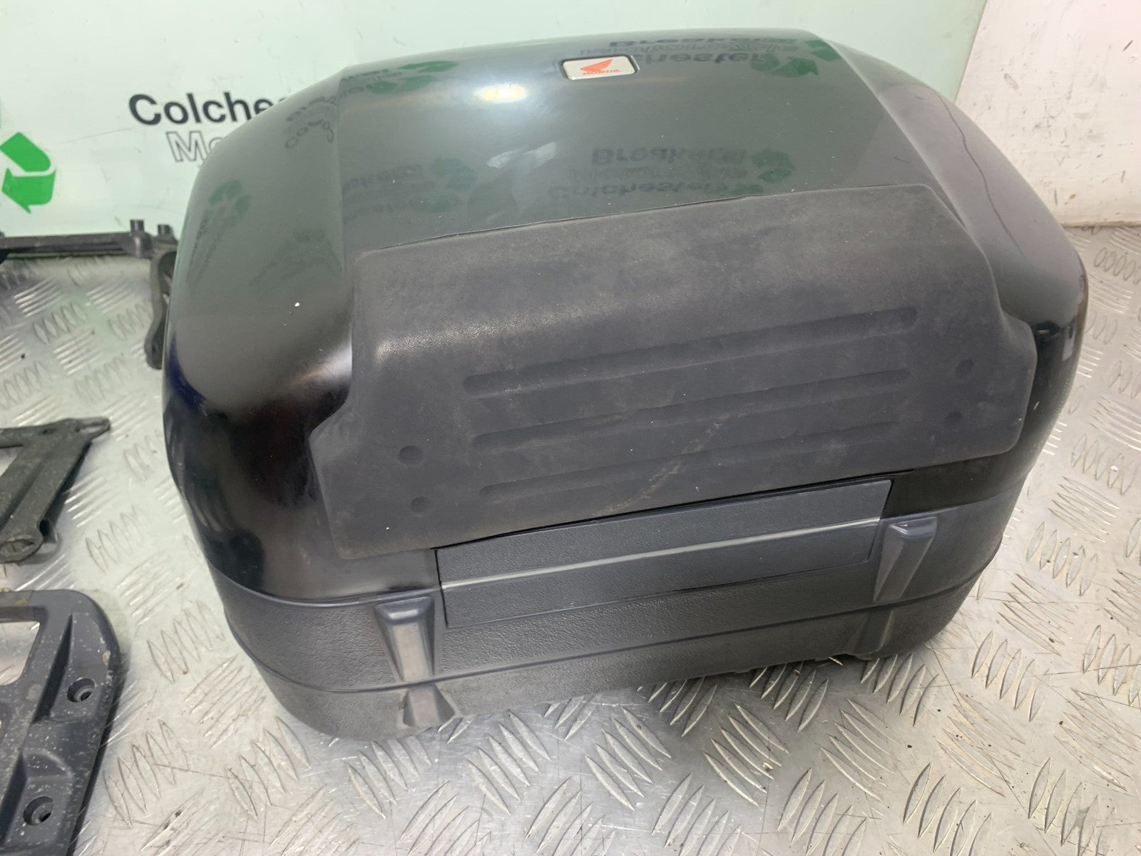 HONDA ST1100 PAN EUROPEAN HONDA TOP BOX AND RACK  YEAR 1993-2001 (CMB1195)